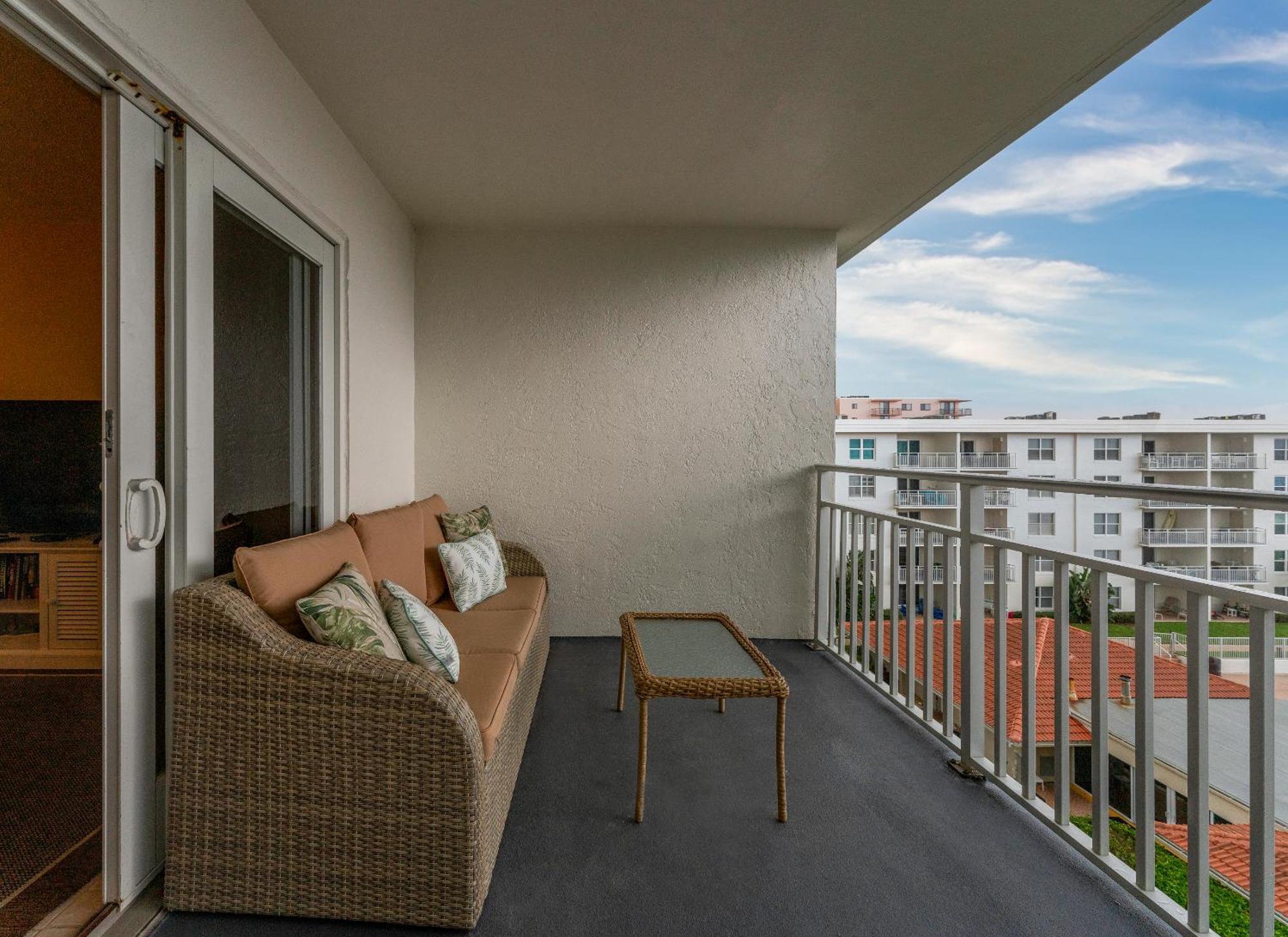 Fabulous Ocean And Pool Views From Balcony & Located On No-Drive Beach New Smyrna Beach Esterno foto